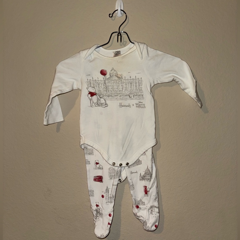 Winnie the Pooh harrods 12-18 months outfit